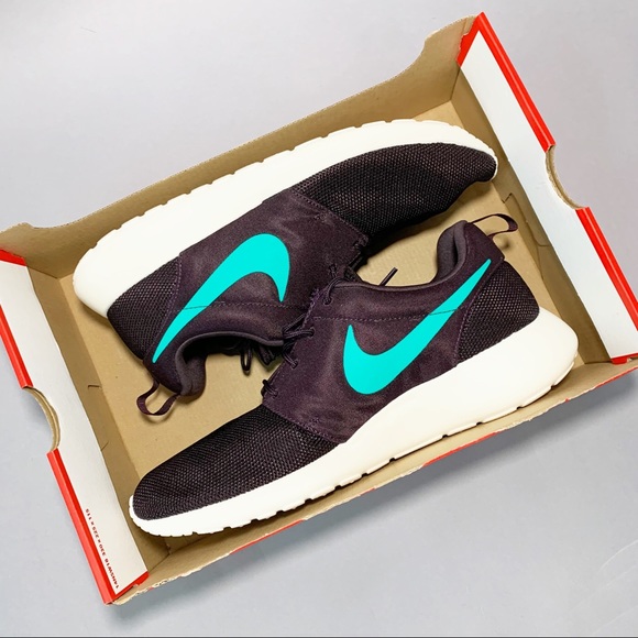Mens Nike Roshe One Burgundy Ash/Clear Emerald - Picture 5 of 8